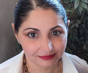 María