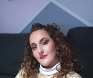 María