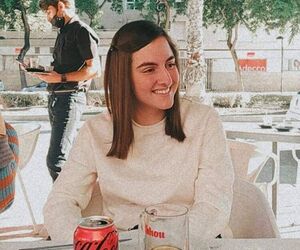 María