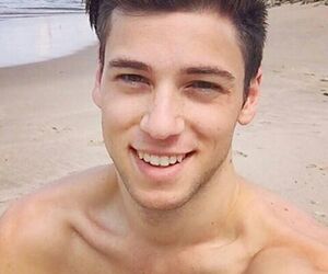alex