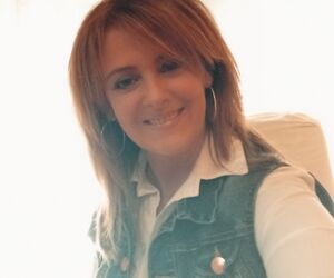 María