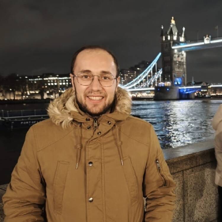 Foto de perfil de Adrián